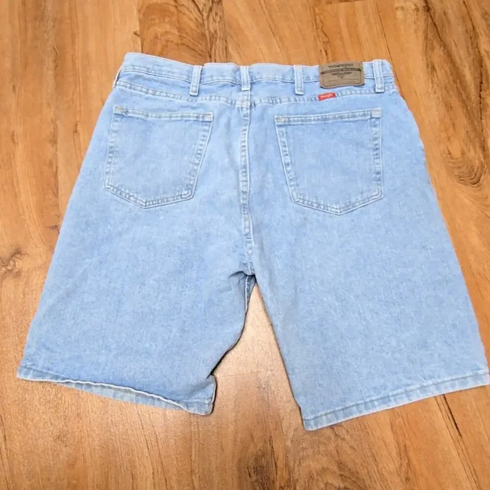 Wrangler Mens Denim Shorts Light Wash Casual Relaxed Fit Blue 37